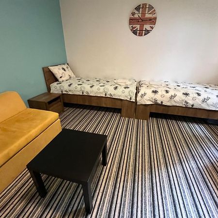 Apartments Music, Garden And Free Parking Sarajevo Bagian luar foto