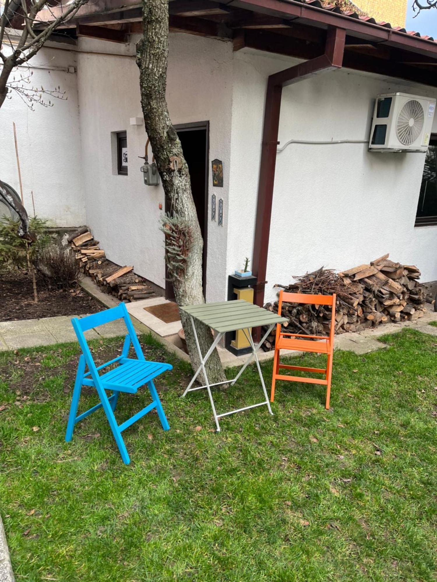 Apartments Music, Garden And Free Parking Sarajevo Bagian luar foto