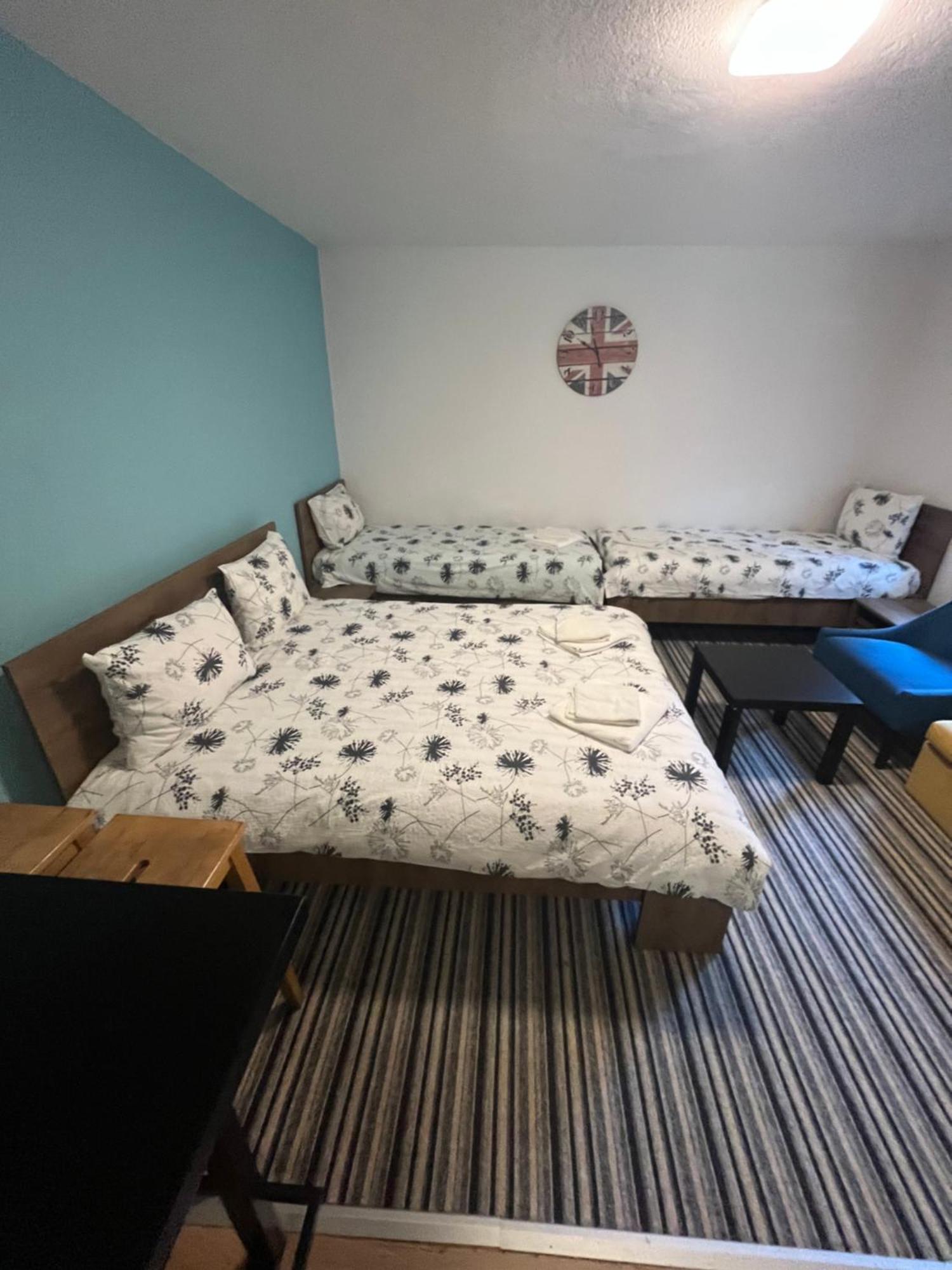 Apartments Music, Garden And Free Parking Sarajevo Bagian luar foto